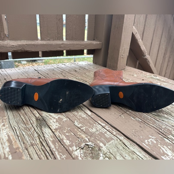 High Noon Boots - Picture 7 of 8